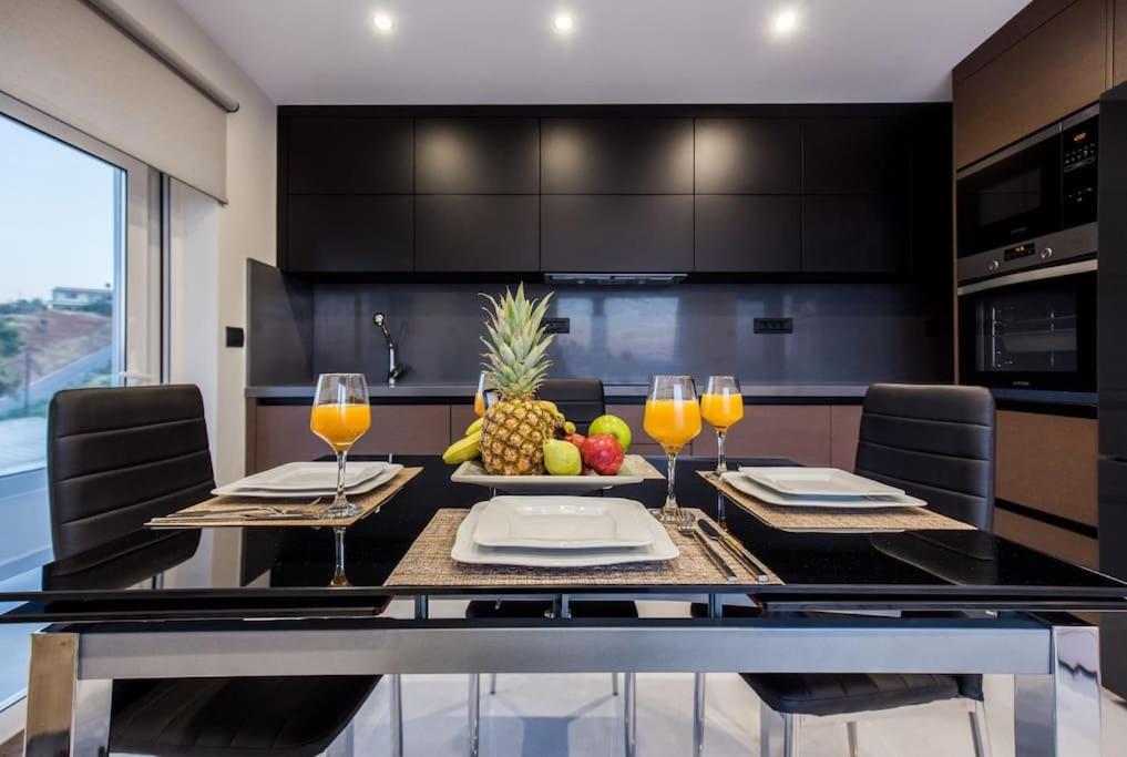 Home Sweet Home - Big Balcony With Great View Kíssamos Exterior foto