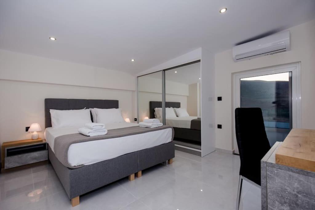 Home Sweet Home - Big Balcony With Great View Kíssamos Exterior foto